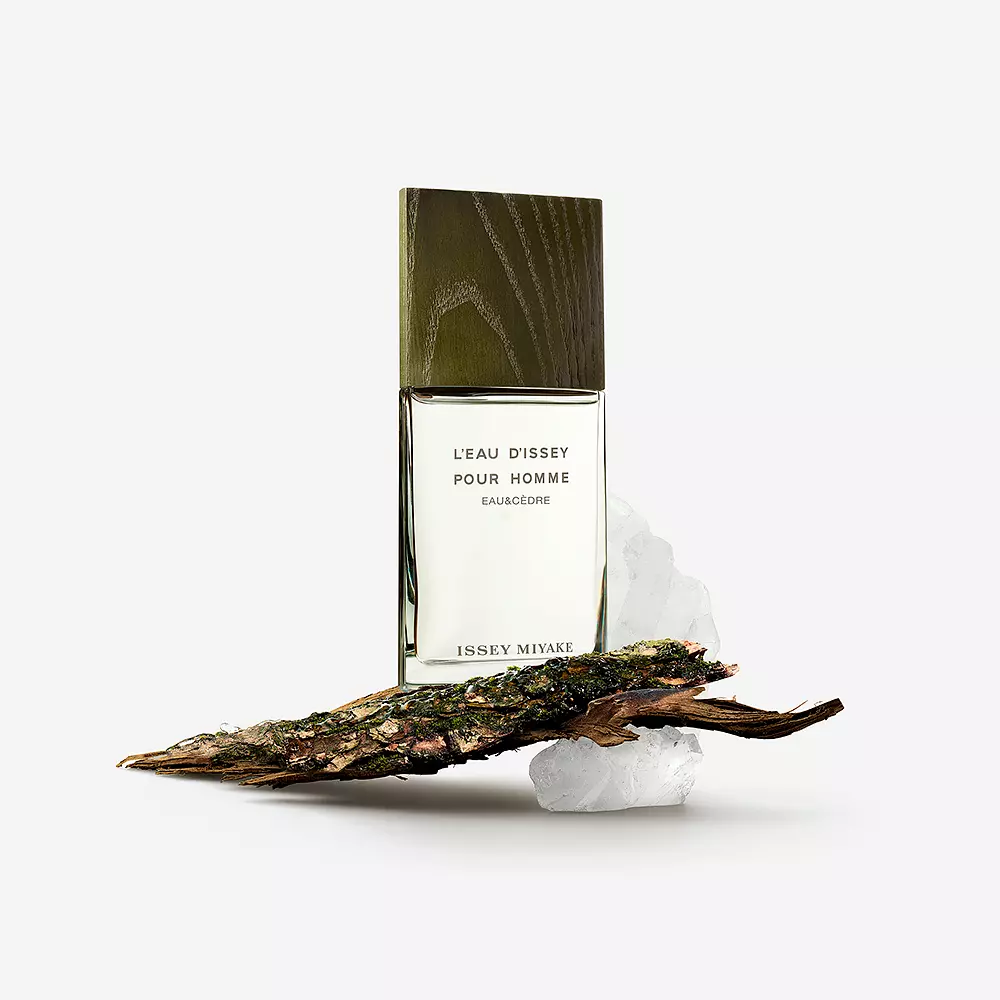 L'EAU D'ISSEY POUR HOMME EAU & CEDRE Eau de Toilette (Nam) 7 Issey Miyake L'Eau D'Issey Pour Homme Eau & Cedre Eau de Toilette Spray 100 ml 3423222048044